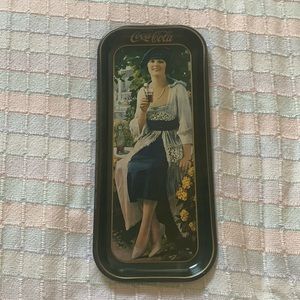 Coca Cola tray from the 1921 advertisement.
